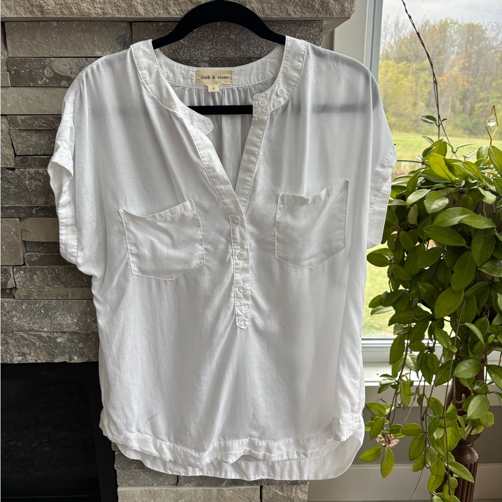 Cloth & Stone | White Short Sleeve Blouse | Size Large